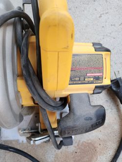 Dewalt skil saw