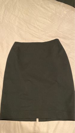 Skirt size 2. LAFAYETTE 148 New York brand..