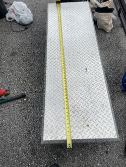 5 Feet Box For Pick Up 