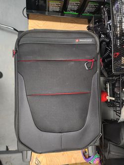 Manfrotto Pro Light Reloader Air-55 Carry-On Camera Roller Bag (Black)