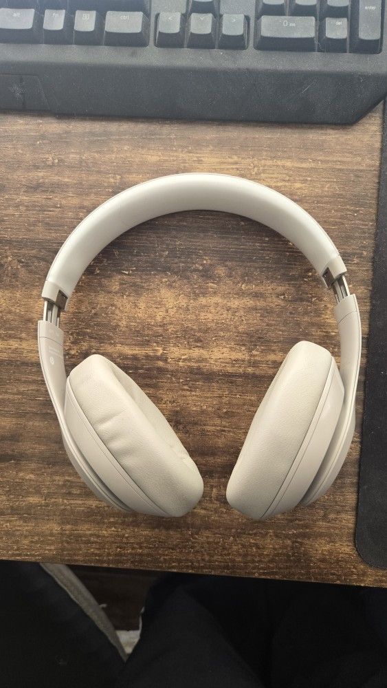 Beats Studio Pro 
