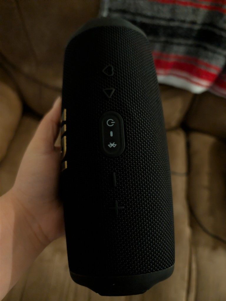 JBL Speaker 6