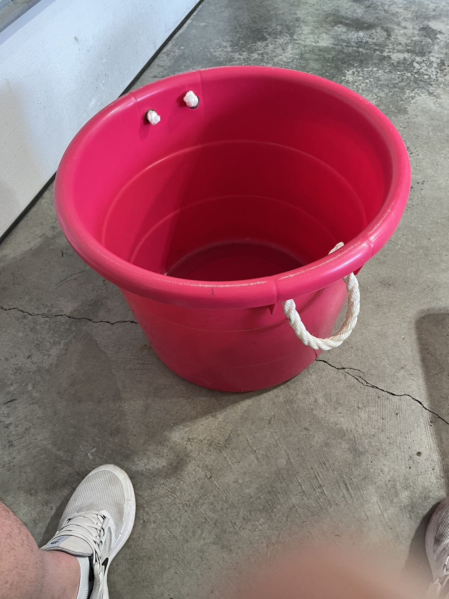 Plastic storage bucket
