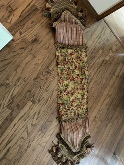 Custom made table runner