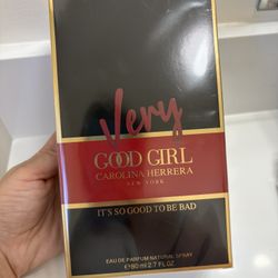 Carolina Herrera Good Girl Fearless Queen Perfume