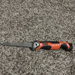 Klein jab saw