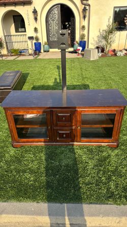 Tv stand