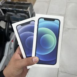 iPhone 12 64GB Factory Unlocked! $379 Cash Or Card!!