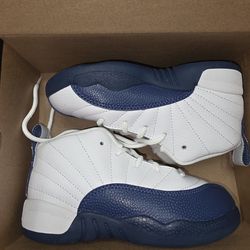 Jordan 12 retro size 10c