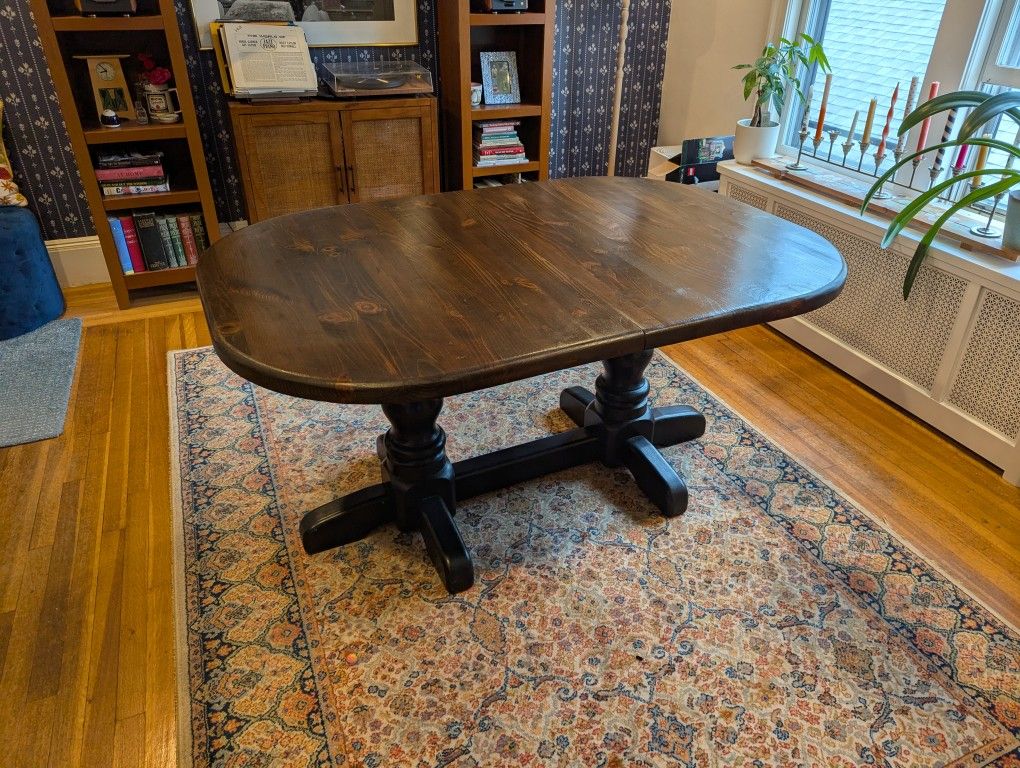 Farmhouse Dining Table With Leaves