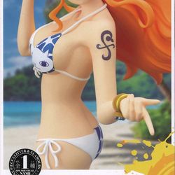 Nami Splash Style Figure