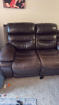 Moving Out - Three Seater Used leather Power Recline