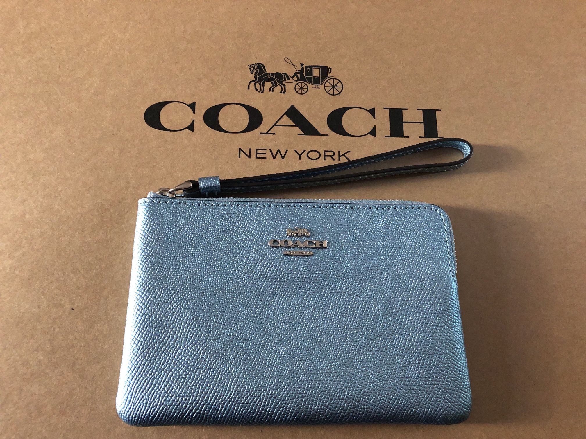 Wristlet Coach Color Azul Metálico