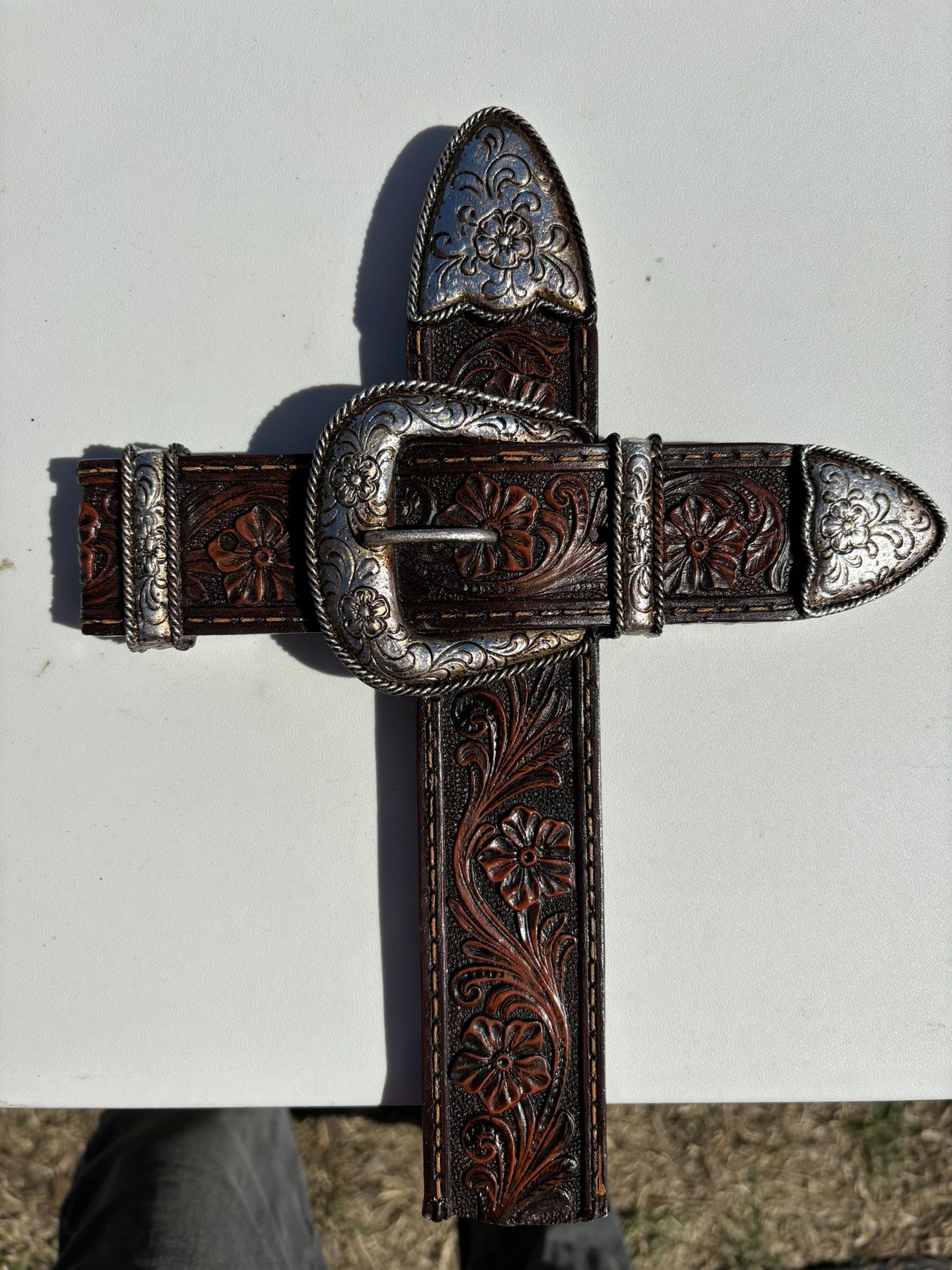 Belt Cross