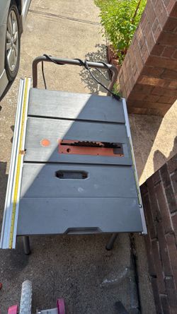 RIDGID 15 AMP 10 in. Portable Corded JOBSITE Table Saw with Folding Stand R4518