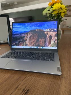 Lenovo IdeaPad 1 14" Laptop - Windows 11