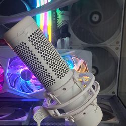 All white HYPER mic