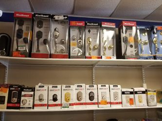 Kwikset front door sets smart key