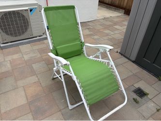 Folding reclining chair