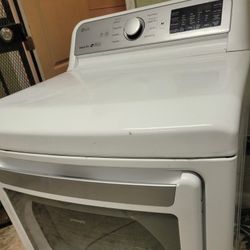 2020 LG Electric Dryer Working Perfectly Fine Very Clean Super Capacity I Can Deliver To You 90 Days Warranty 