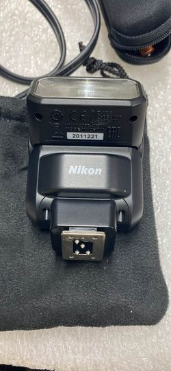 Nikon D3000 DSLR Camera Bundle