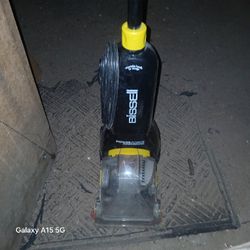 Bissell Carpet Shampooer 