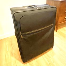 GENUINE TUMI ALPHA EXPANDABLE  LUGGAGE 27” 