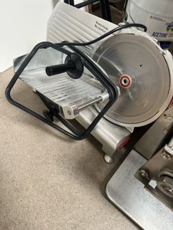 Restaurant grade meat slicer