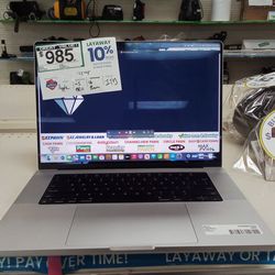 Macbook pro silver