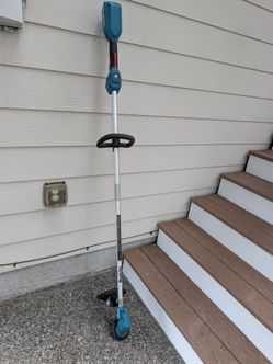 Makita String Trimmer w/ 4ah Battery