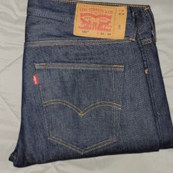 Blue Levi 501 Jeans