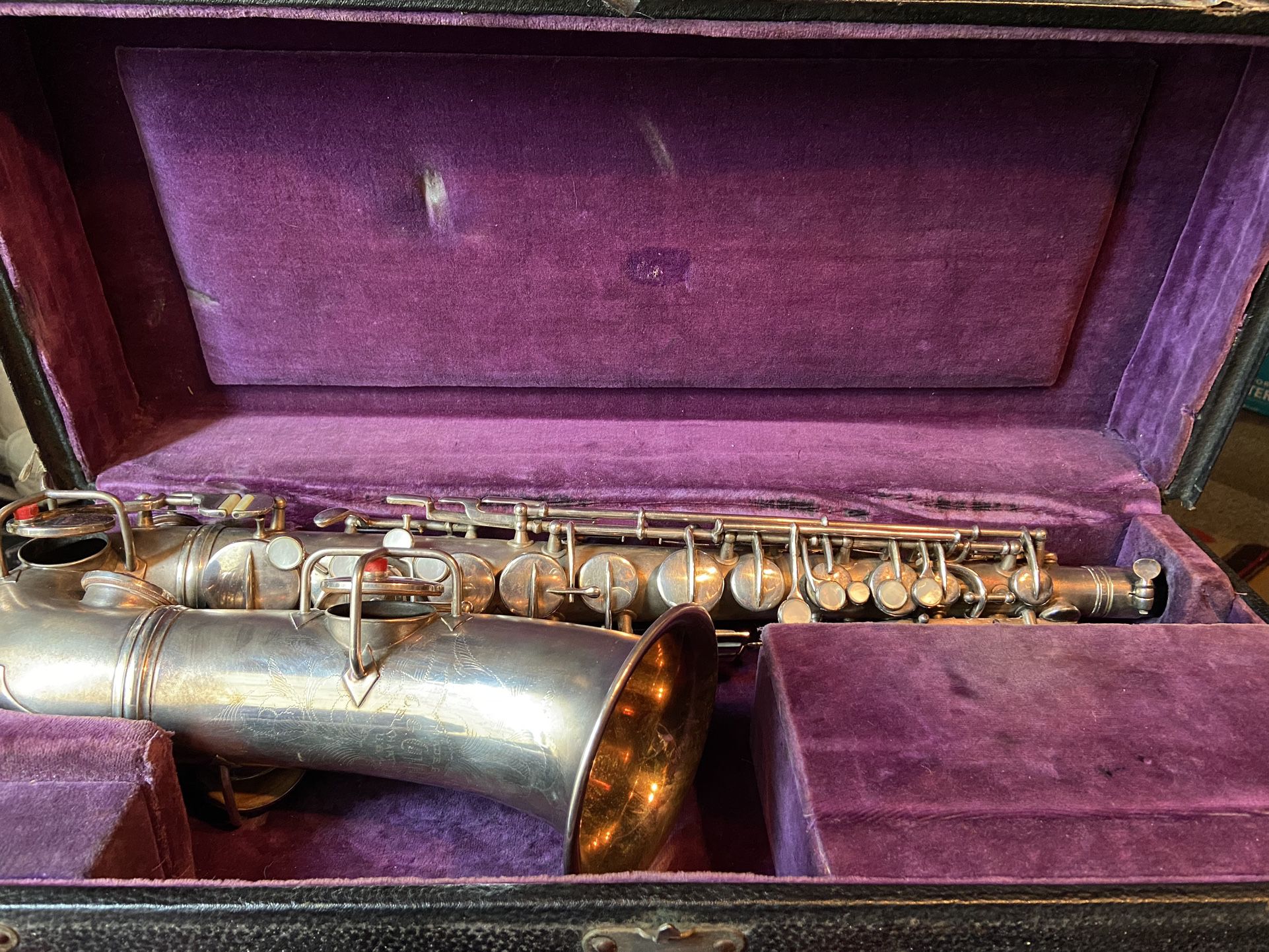 Vintage Alto Sax.   (silver)