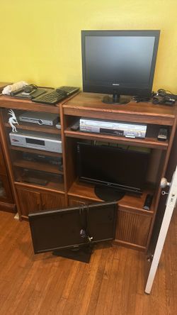 DVD players, monitors with controllers