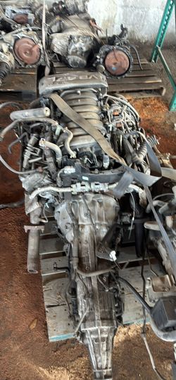 Only engine Toyota Tundra , Sequoia 2005~2007 engine and transmission