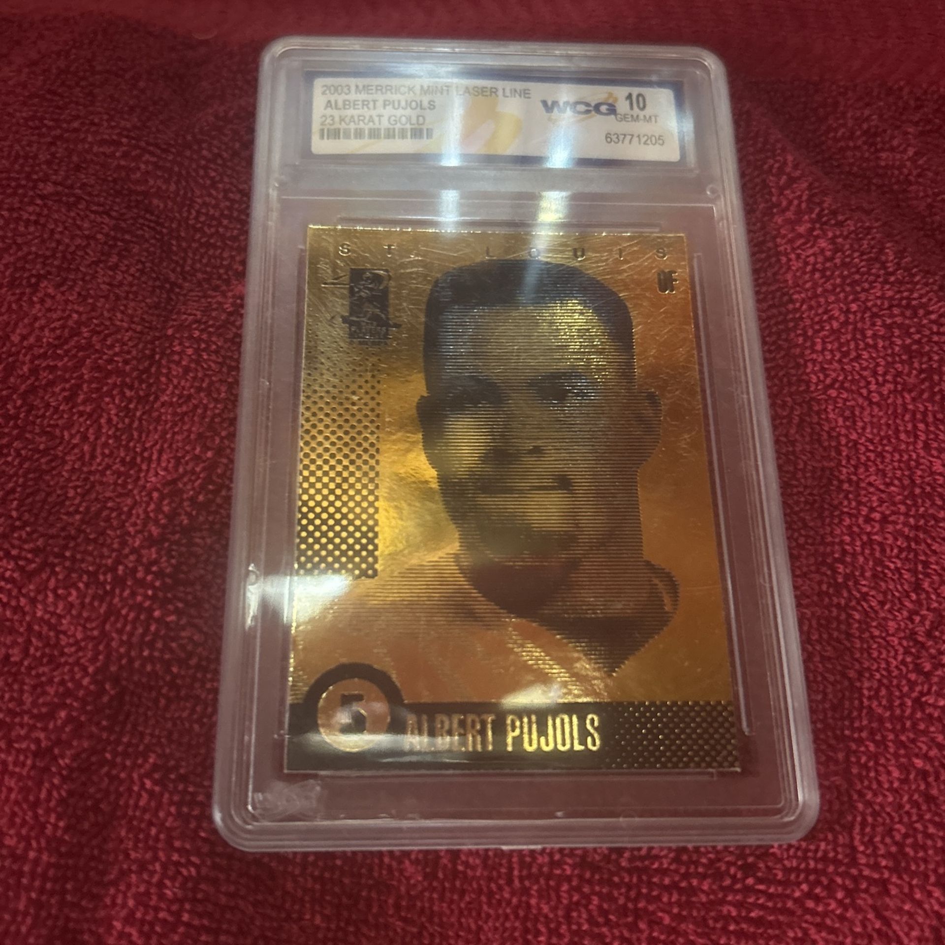 Albert Pujols 23 Karate Gold Card