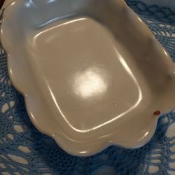 Vtg De Silva Baking Dish Ruffled Edges