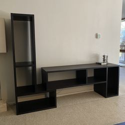 Bookshelves / Bookcases