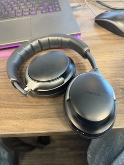 Bose QC Ultra Gen 2 headphones