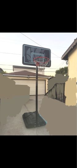 Basketball hoop