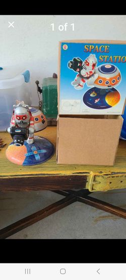 Cool tin wind up