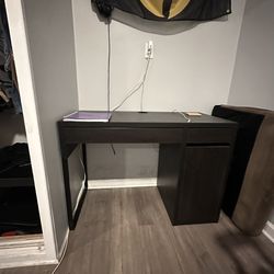 Micke - IKEA Desk 