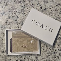 Coach tan card holder #luxury #cardholder