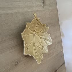 Original mortise and tenon leaf shaped plate/platter