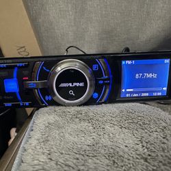 Alpine IDA-X305 USB Car Stereo