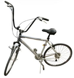 Trek 7500 Multitrack 700C Aluminum 24-Speed Hybrid Bike