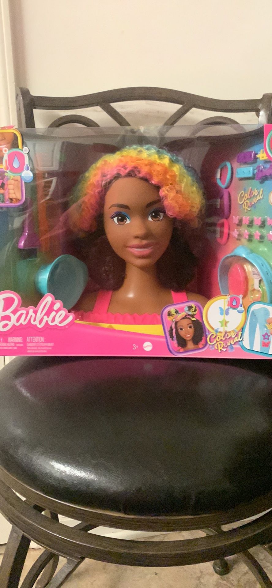 Barbie Color Reveal Rainbow Doll Head