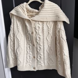 GAP Chunky Cable Knit Icelandic Mixed Cable Cape Sweater  Poncho Cardigan Beige Excellent Condition Size M 