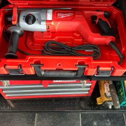 Milwaukee Super Heavy Duty 1/2” Rotary Hammer Drill