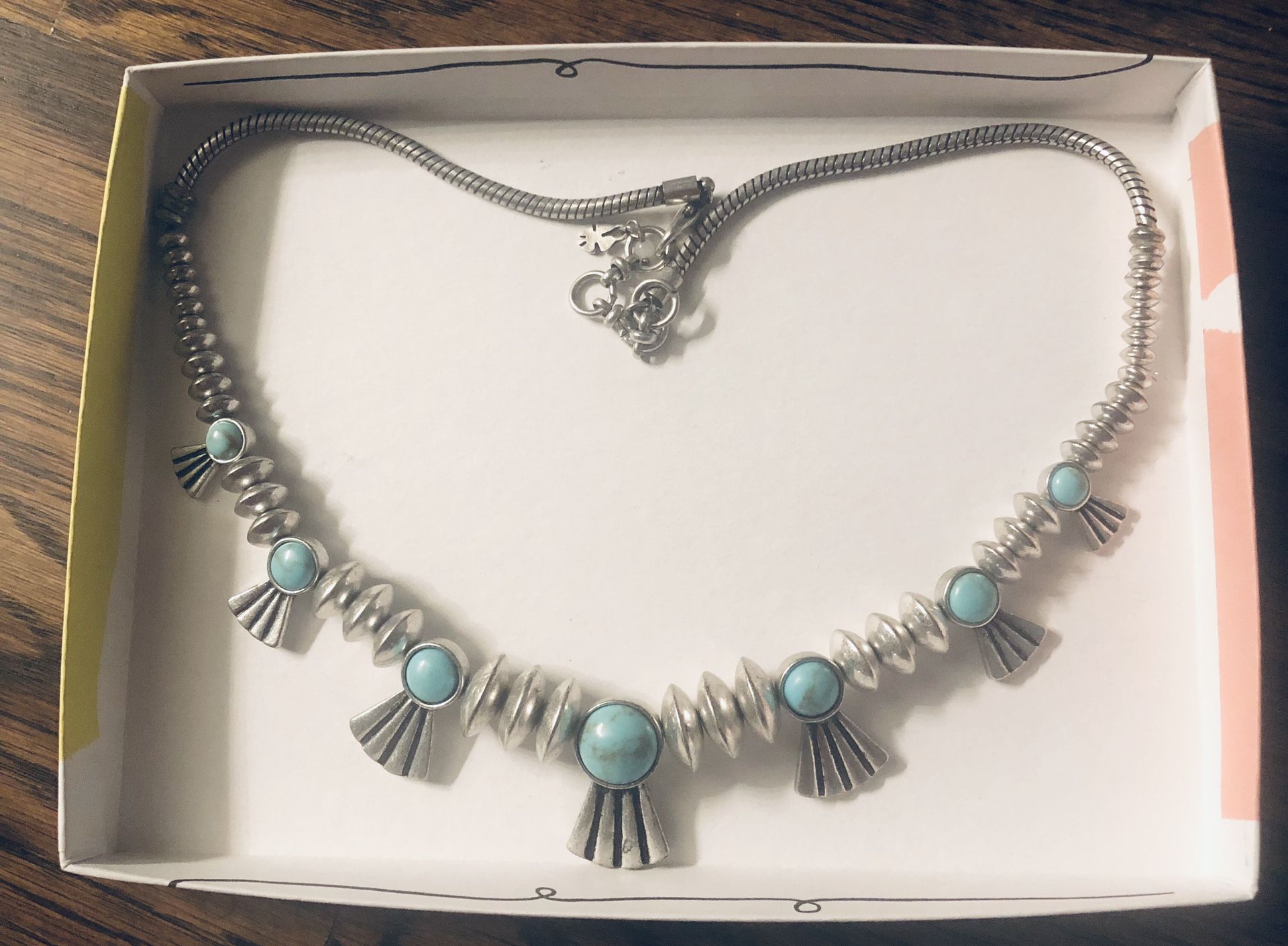 Women’s beautiful silver and turquoise necklace
