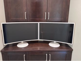 Samsung 32” Curved Monitor
